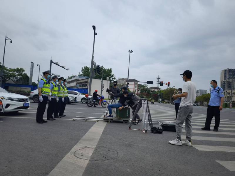 电竞俱乐部文化输出：新生代视频拍摄公司的亚文化解读